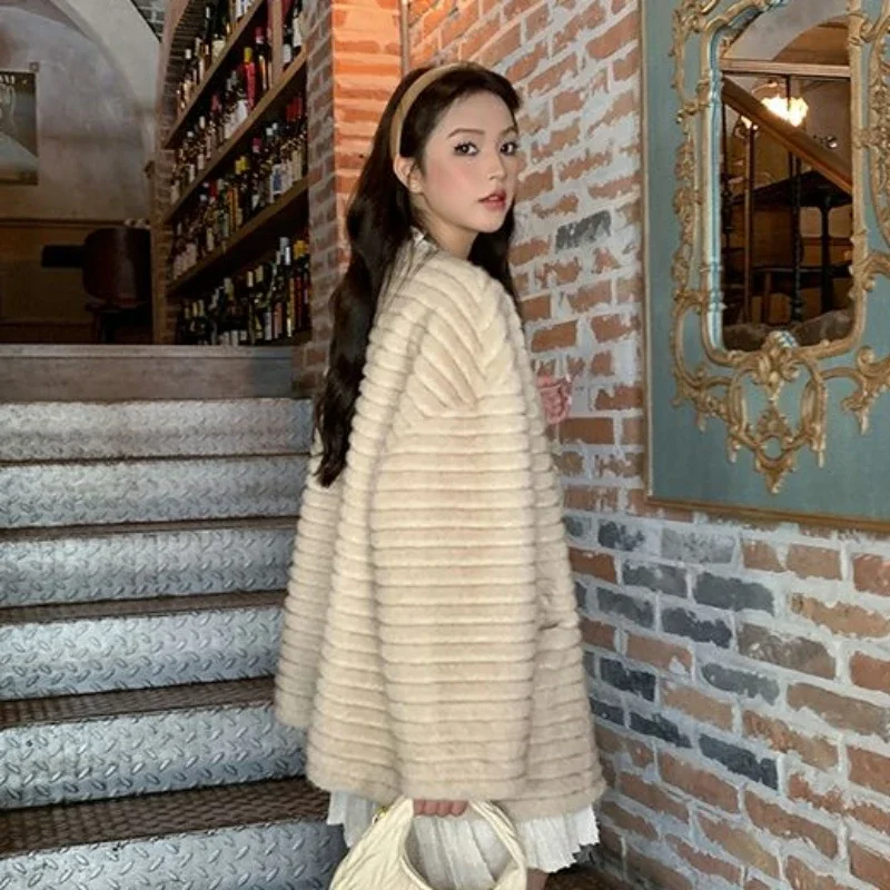 Winter women mid-length imitated - Фотография_3