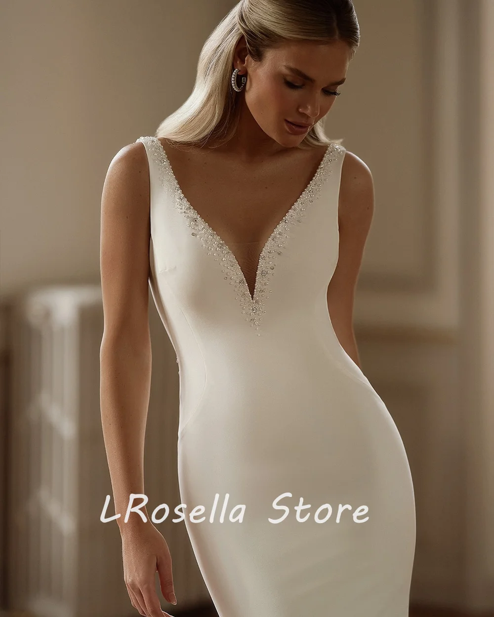 Lrosella свадебное платье с v-образным вырезом и бисером - Фотография_3